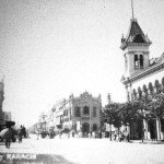 Bundar-Road-(now-M.-A.-Jinnah-Rd.)-The-Max-Denso-Hall-(completed-1886)-can-be-seen-in-these-pictu