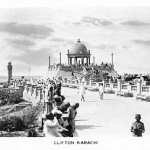 Jehangir-Kothari-Parade,-Early-postcard-view,-old-style-cars-can-be-seen-parked-behind-the-wall-w