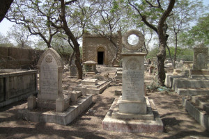Jewish-Graveyard_04