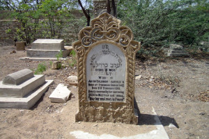 Jewish-Graveyard_10