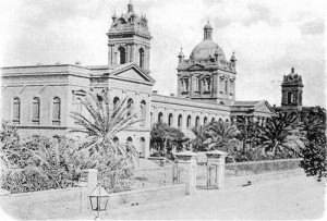 Sind-Art's-College-&-Victoria-Museum-1900